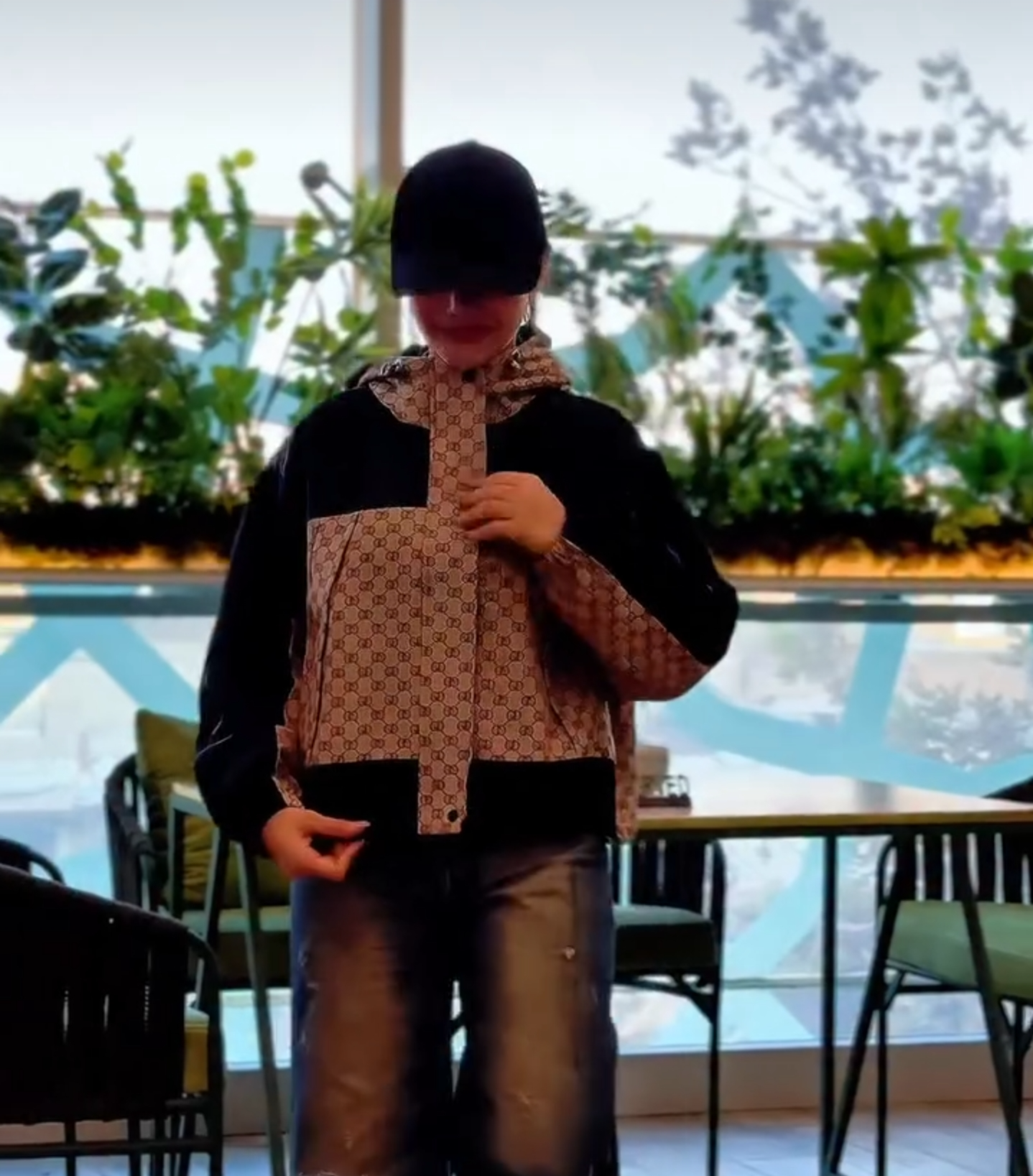 بامبر جکت زنانه گوچی وارداتی مستر کوالیتی | مدل مشکی قهوه‌ای
